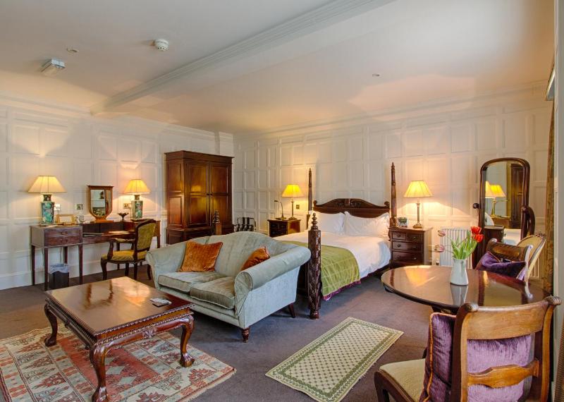 Deluxe Double Room image 4