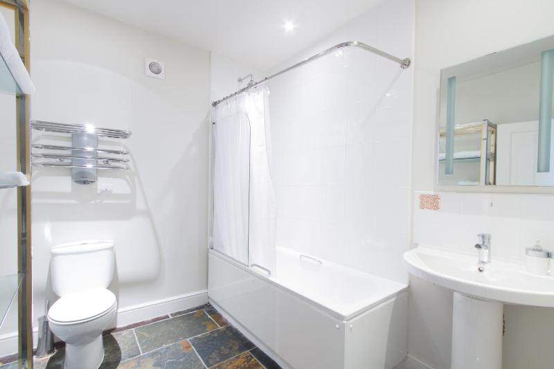 Superior Double Room image 3