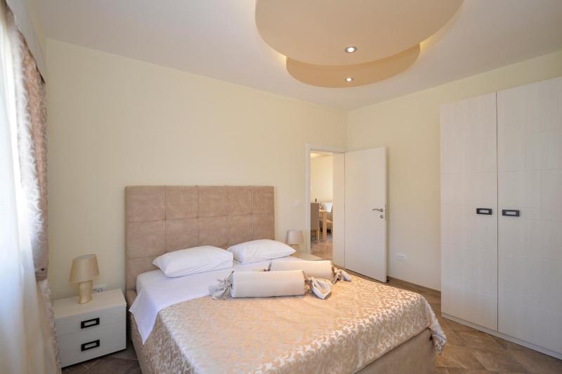 Apartment with Sea View image 3