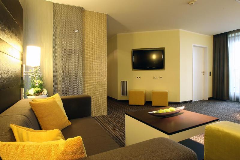 Large Superior Double Room  image 4