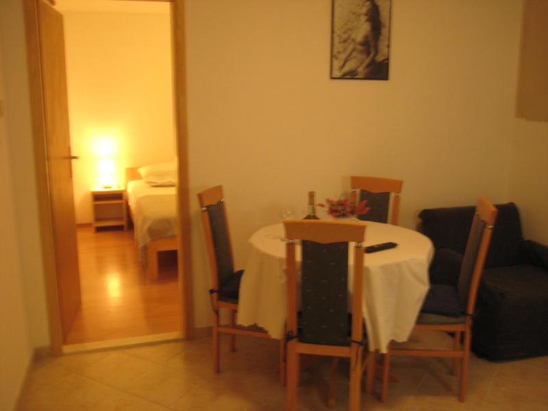 Apartment image 3
