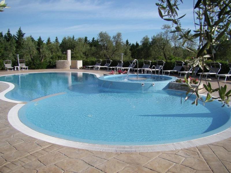 Two-Bedroom Holiday Home image 4