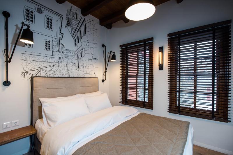 Double Room image 1