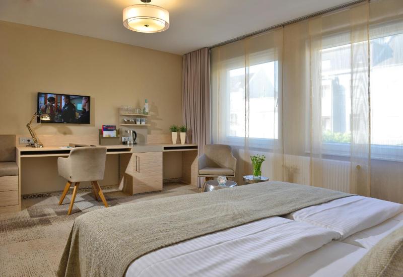 Superior Double Room image 2