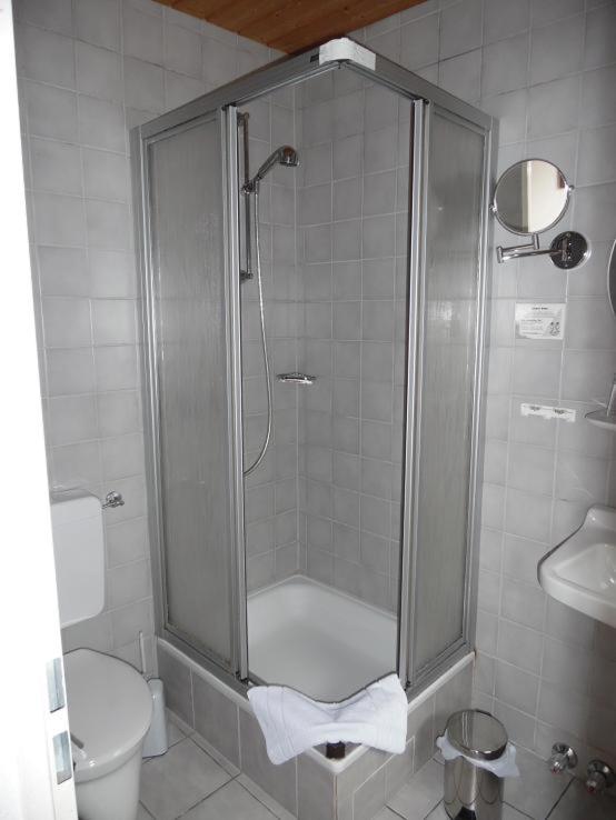 Quadruple Room with Garden View image 4