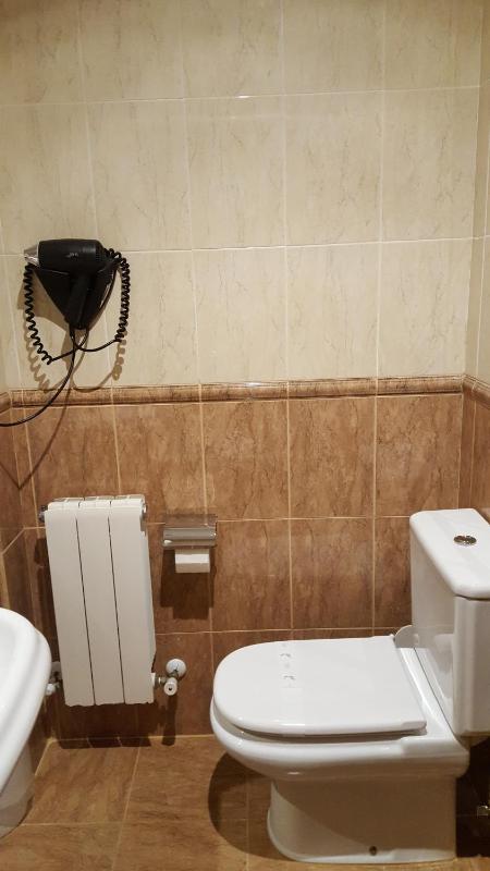 Single Room image 4
