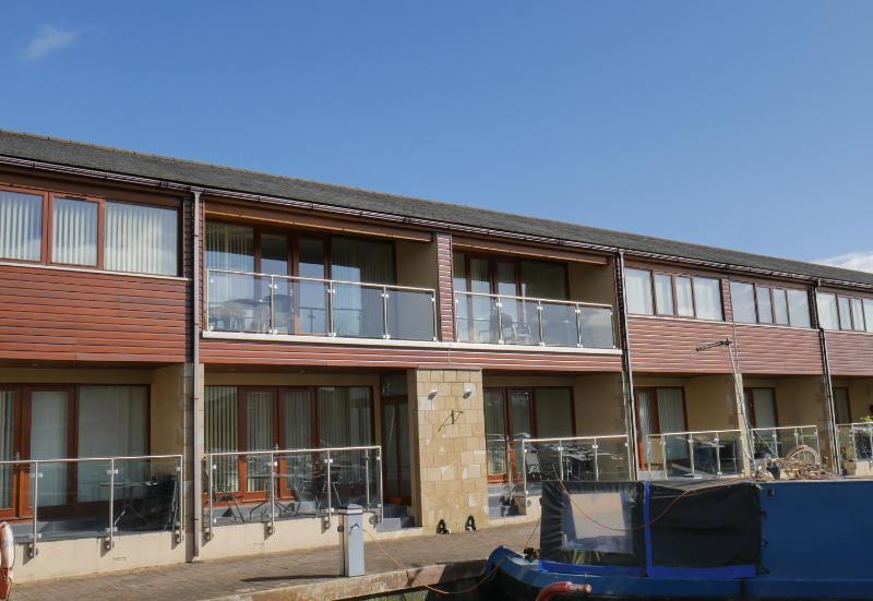 One Bedroom Apartment Marina View - Ground Floor - No Dogs Allowed image 2