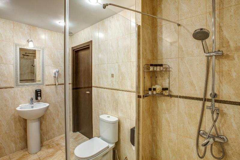 Standard Double or Twin Room image 2