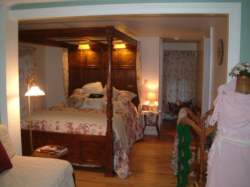 Queen Suite image 1