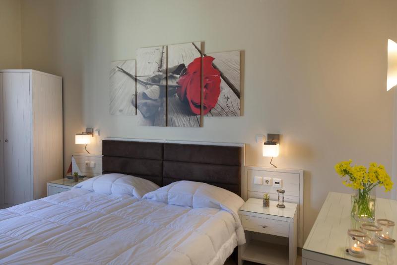 Twin Room image 1