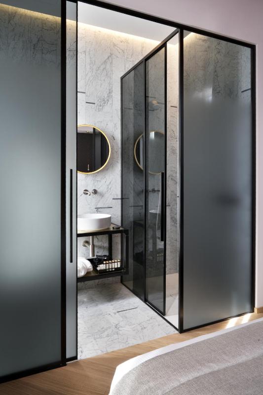Superior Single Room image 3