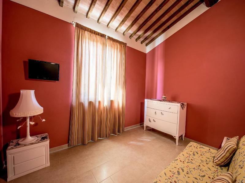 Superior Suite image 2