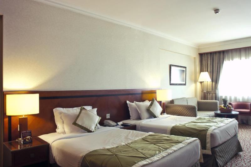 Executive Double or Twin Room image 3