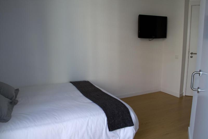 Budget Double Room without Window image 4