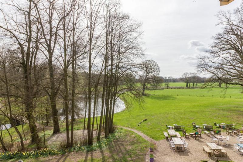 Double Room with Park View image 1
