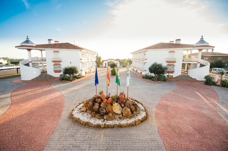Hotel y Apartamentos Diufain - image 6