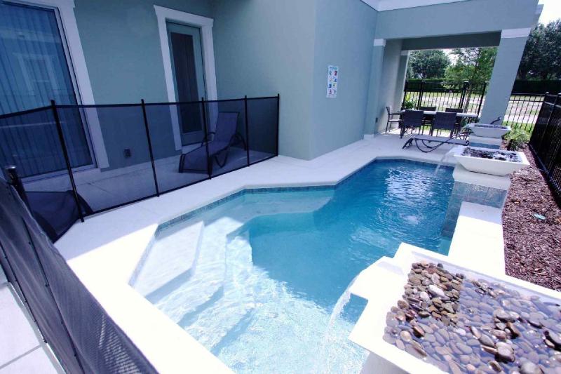 Five-Bedroom Apartment image 1