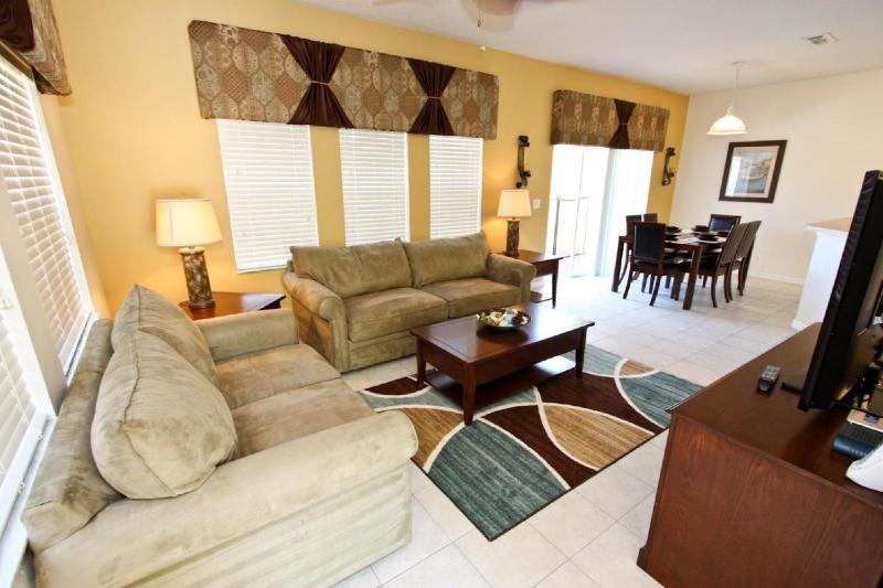 Four-Bedroom Apartment image 3