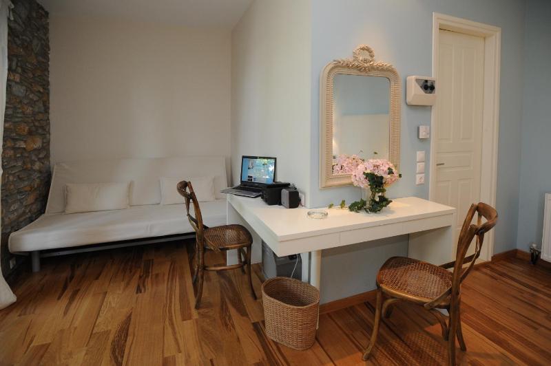 Executive Room image 4