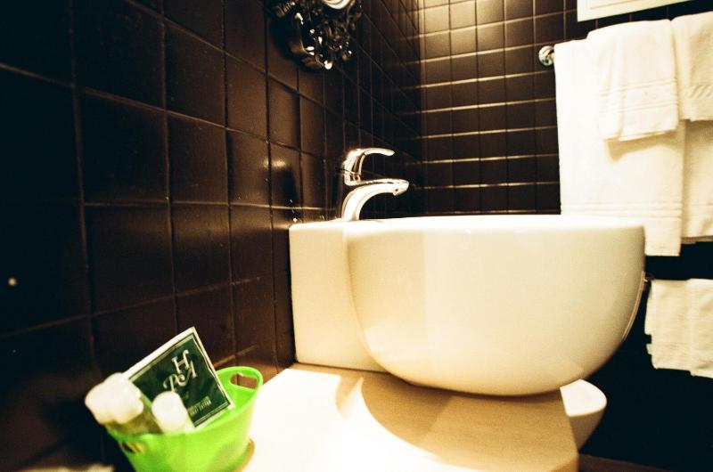 Superior Double Room image 1