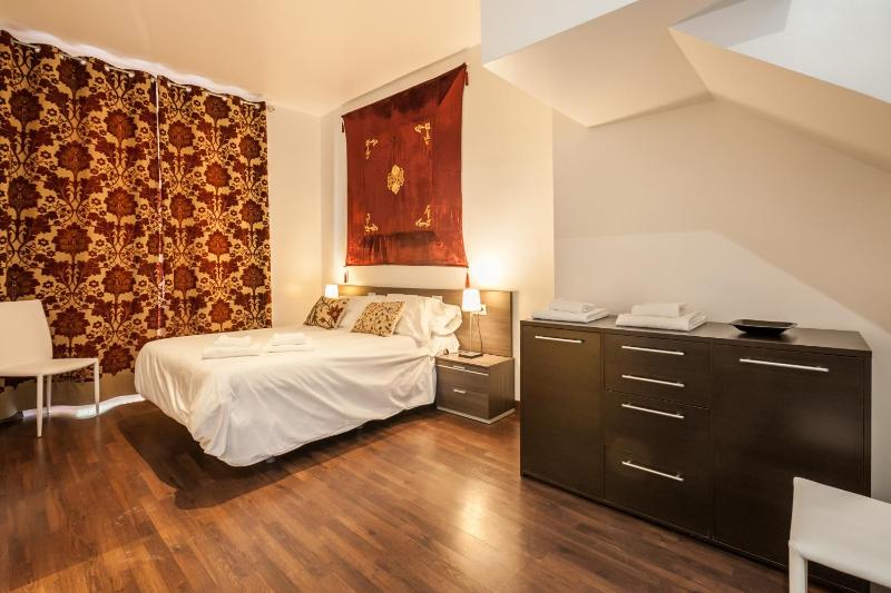 Duplex Apartment with Terrace (6 Adults) image 4