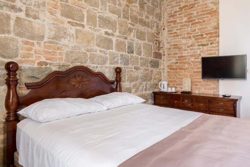 Superior Double Room image 4