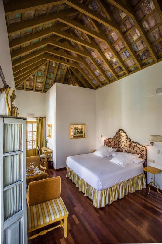 Penthouse Patios image 4