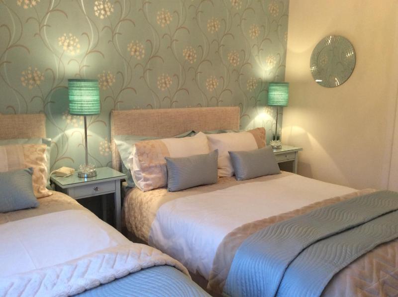 Triple Room image 2