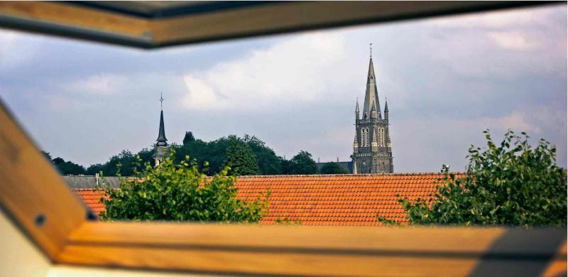 Suite with City View image 4