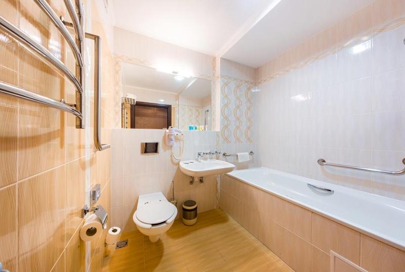 Twin Room - Disability Access image 1