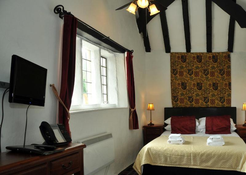 Double Room image 2