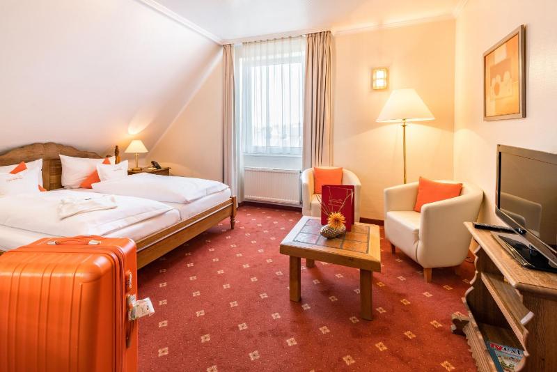 Airport Fashion Hotel - image 16