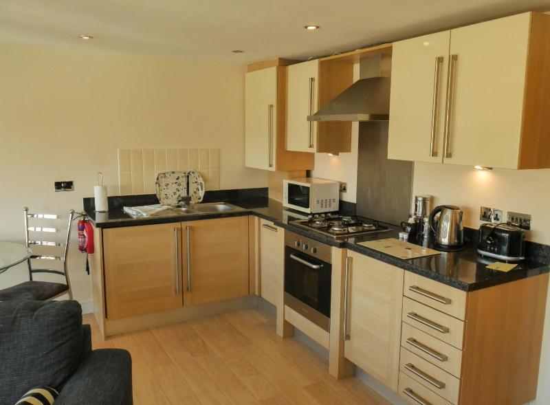 One Bedroom Apartment Marina View - Ground Floor - No Dogs Allowed image 3