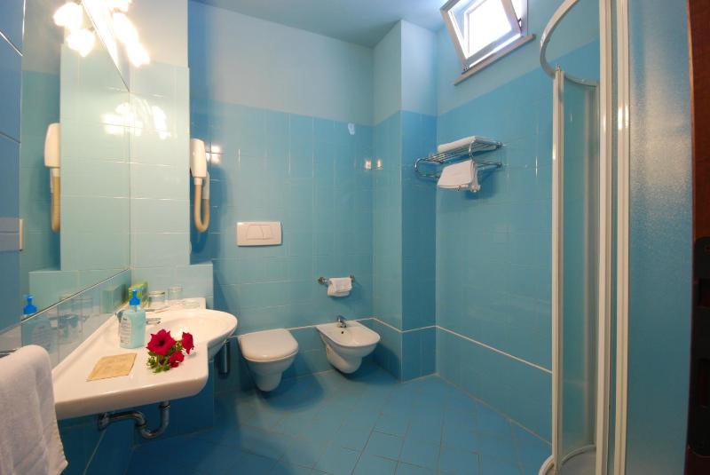 Double Room image 2