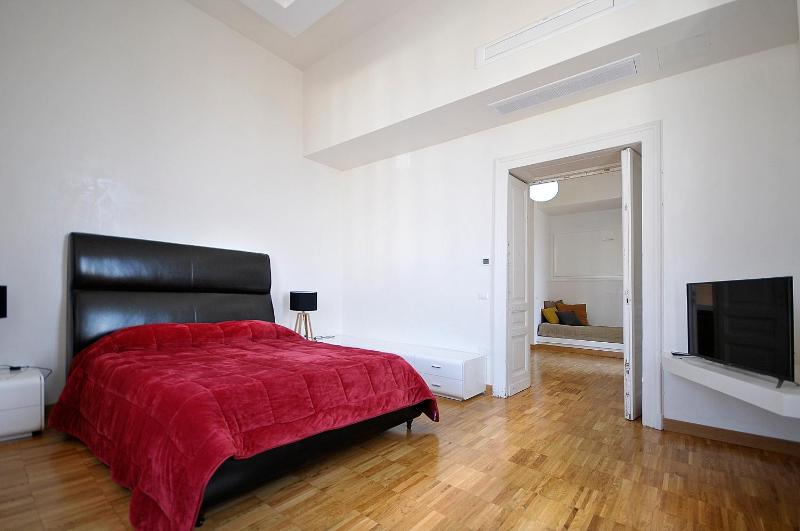 Superior Triple Room with Sea View image 4