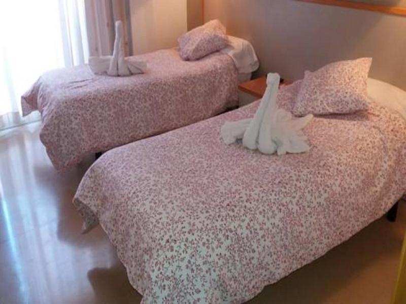 Double or Twin Room with Balcony image 3