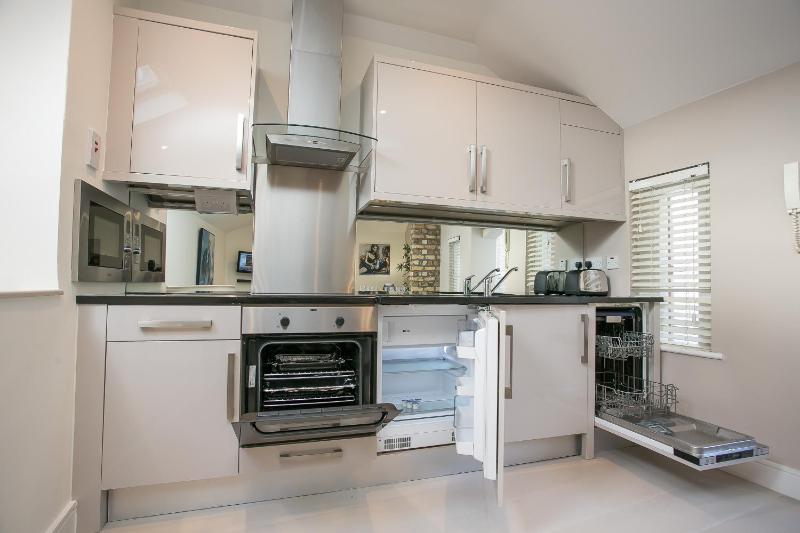 Ballsbridge Apartments - image 13