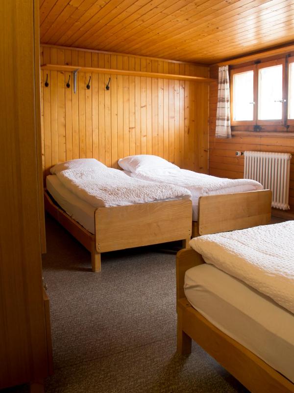 Quadruple Room with Shared Bathroom image 1