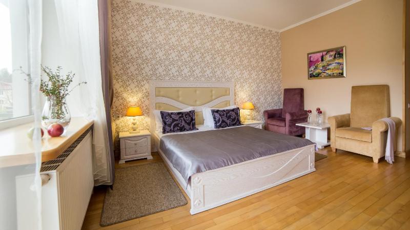 Superior Double Room image 3
