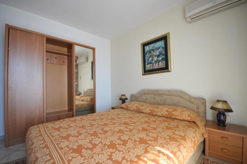 Studio with Sea View image 2