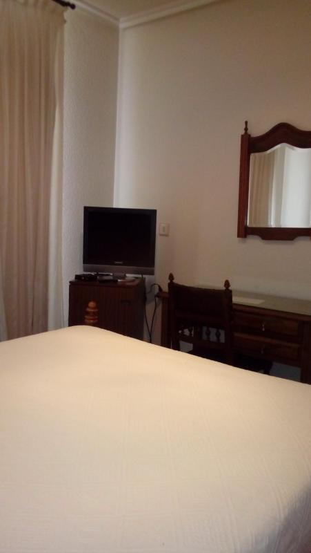 Double or Twin Room image 3