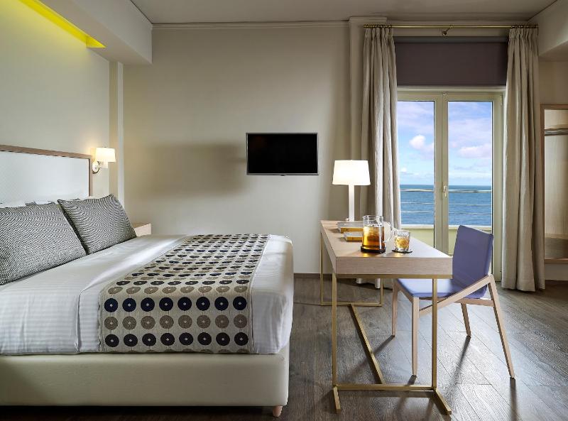 Irida Hotel - image 9