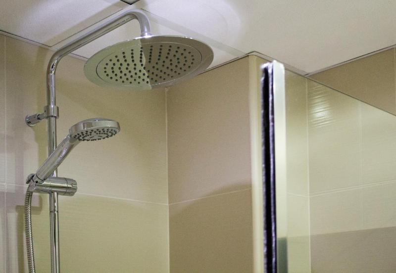 Studio with Balcony image 2