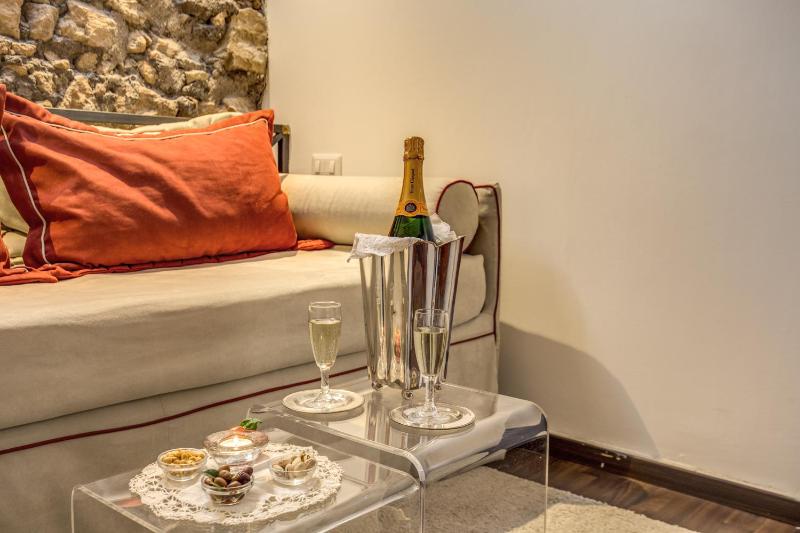 Deluxe Suite image 3