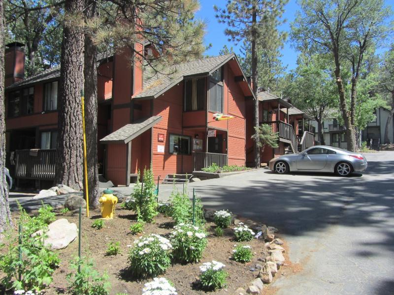 Two-Bedroom Townhouse image 1