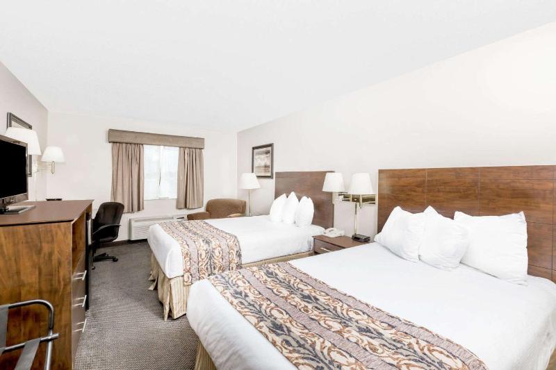 Double Room with Two Double Beds - Non-Smoking image 2
