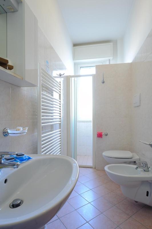 Double or Twin Room with Balcony image 3