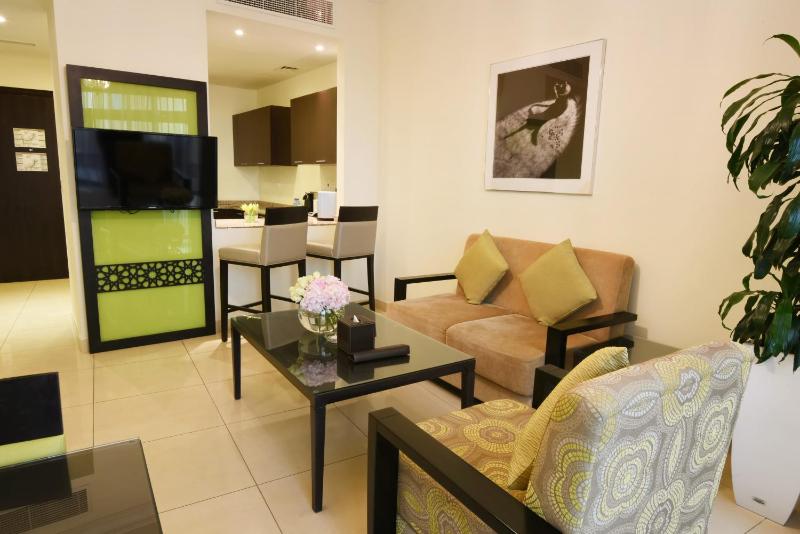 One-Bedroom Apartment image 4