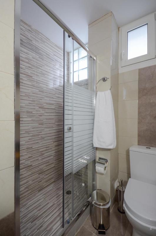 Studio Apartment image 4