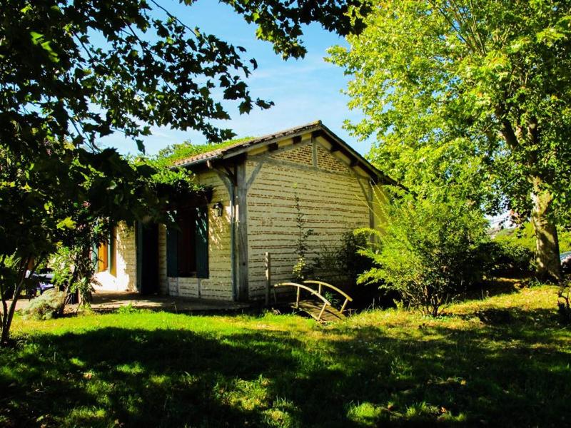 Two-Bedroom House image 4